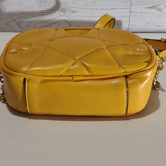 Dolce & Gabbana Devotion Quilted Leather Crossbody Camera Bag Yellow - Picture 4 of 7
